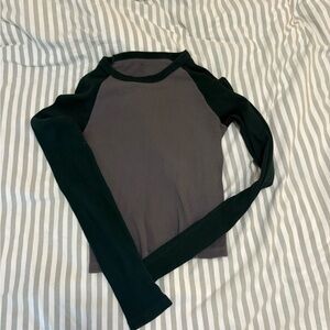 BRANDY MELVILLE long sleeve!